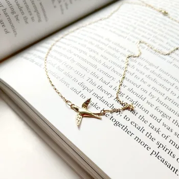 Authentic 925 Sterling silver Gold swallow Bird Animal Pendant Choker Short necklace creative Fine Jewelry X235
Authentic 925 Sterling silver Gold swallow Bird Animal Pendant Choker Short necklace creative Fine Jewelry X235
