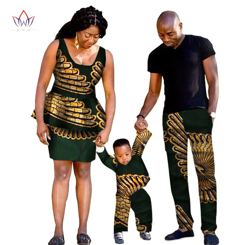 2019 african traditional Clothing Fashion Family Matching Clothes Brand Father Mother and Son Baby cotton Sets 5 pieces BRWYQ33
2019 african traditional Clothing Fashion Family Matching Clothes Brand Father Mother and Son Baby cotton Sets 5 pieces BRWYQ33