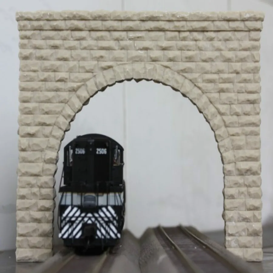 ho scale train (1)