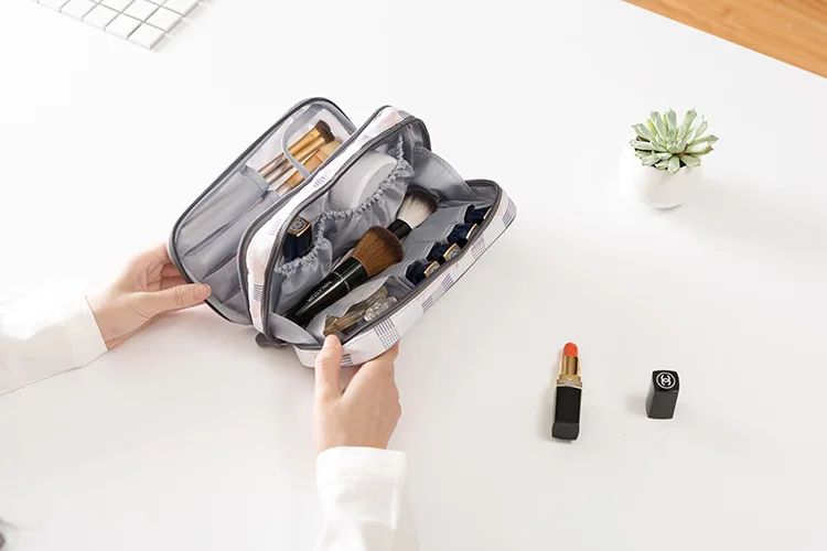 4373096285_1680309110