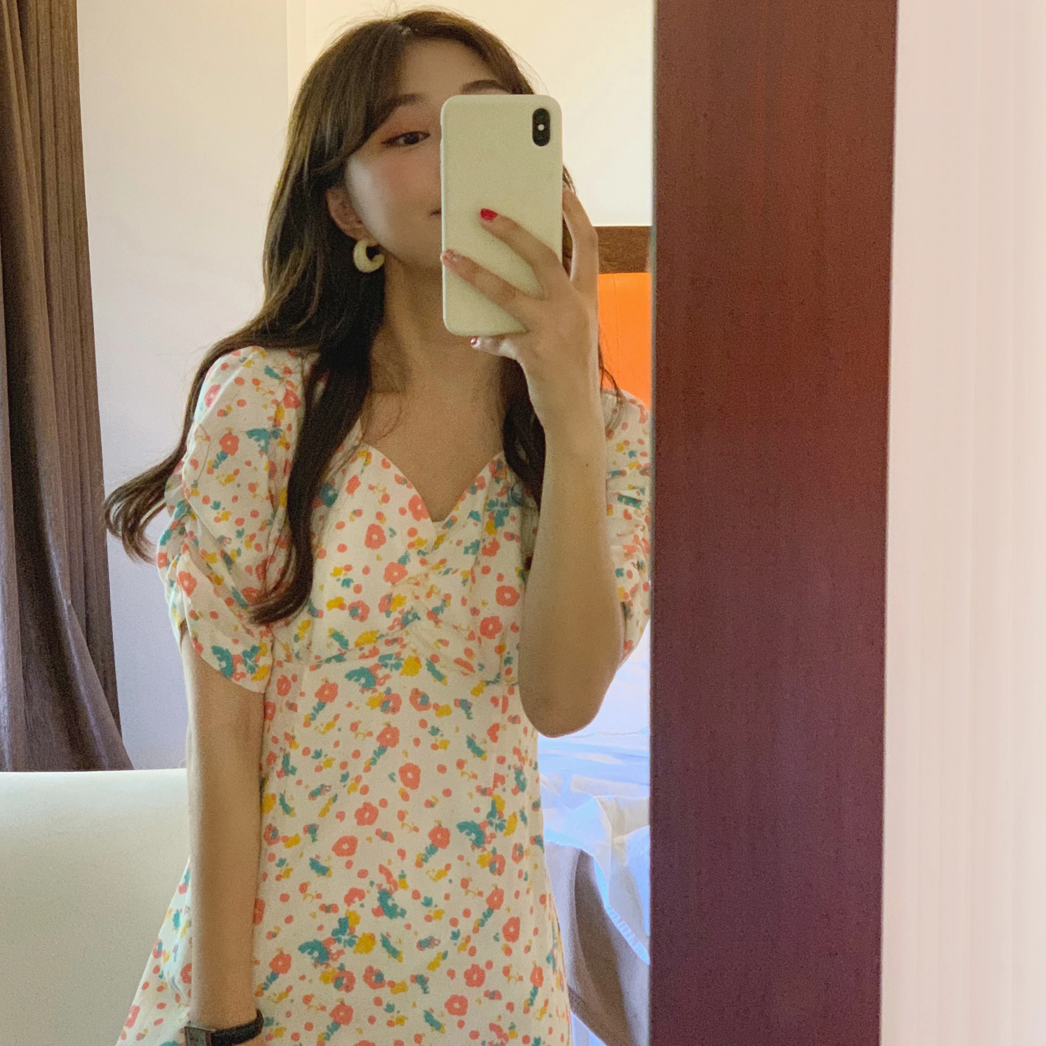 Women Summer Chiffon mini Dress Elegant Floral Print Short Sleeve Sexy V-neck Korean Vintage Loose Casual Vestidos
Women Summer Chiffon mini Dress Elegant Floral Print Short Sleeve Sexy V-neck Korean Vintage Loose Casual Vestidos
