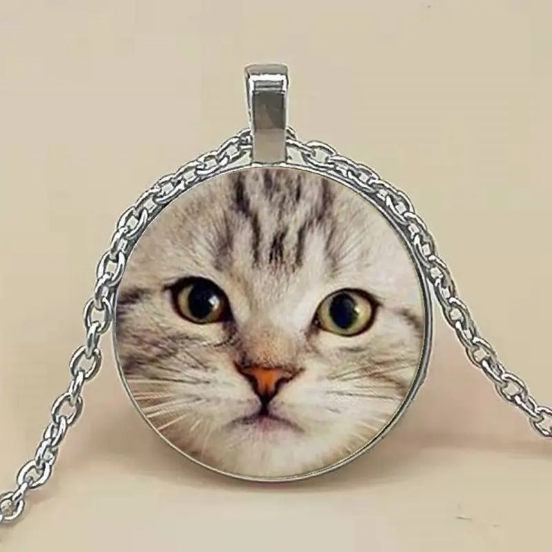 2019 painting cat Necklace for pet lovers Cat Pendant with two ears Jewelry Glass Cabochon
2019 painting cat Necklace for pet lovers Cat Pendant with two ears Jewelry Glass Cabochon