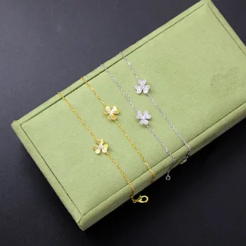 Fashion Brand Designer Women Charm Bracelet Pure 925 Sterling Silver Leaf Bracelet
Fashion Brand Designer Women Charm Bracelet Pure 925 Sterling Silver Leaf Bracelet