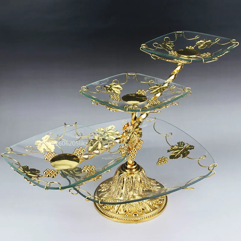 Golden fruit tray Creative fruit bowl 4 layers bowl KTV compote candy dishes fashion plate of European fruit cake
Golden fruit tray Creative fruit bowl 4 layers bowl KTV compote candy dishes fashion plate of European fruit cake