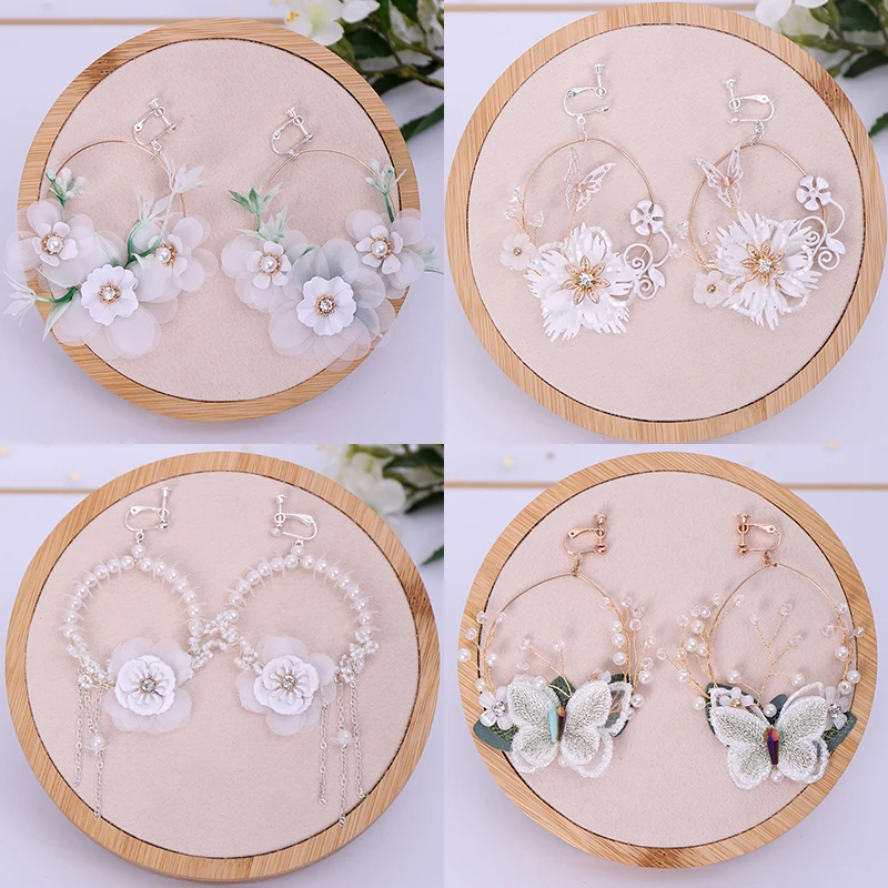 Butterfly Ear Clips Handmade Artificial Flower Women Earring Fashion Jewelry Crystal Pearl Clip Earrings Wedding Accessories
Butterfly Ear Clips Handmade Artificial Flower Women Earring Fashion Jewelry Crystal Pearl Clip Earrings Wedding Accessories
