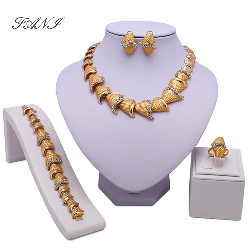 Fani Exquisite Dubai Gold-colorful Jewelry Set Wholesale Nigerian Wedding Fashion African Beads Jewelry Set Costume Design
Fani Exquisite Dubai Gold-colorful Jewelry Set Wholesale Nigerian Wedding Fashion African Beads Jewelry Set Costume Design