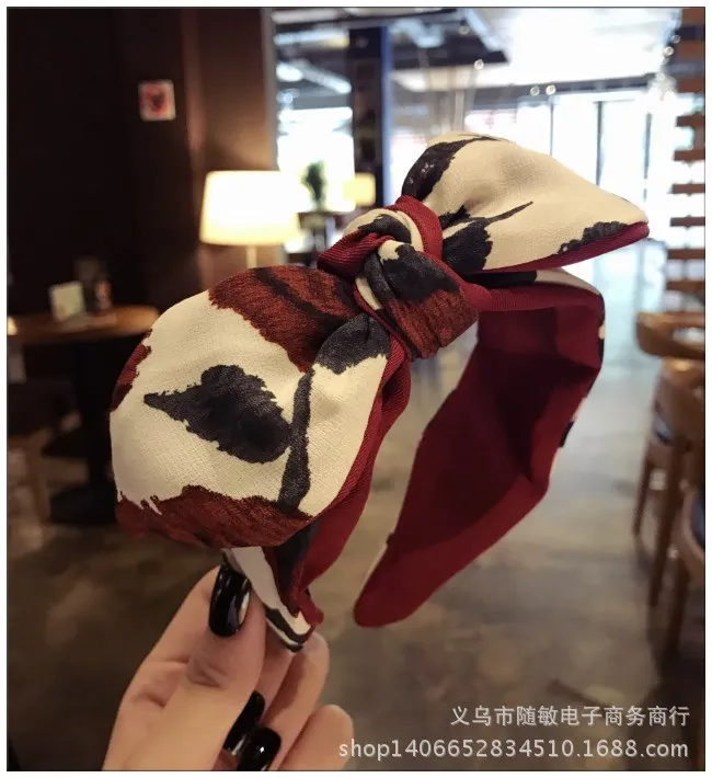 Korea Flowers Retro Bunny Hair Accessories Diamond Hair Band Hair Bows Flower Crown Headbands For Women 4
Korea Flowers Retro Bunny Hair Accessories Diamond Hair Band Hair Bows Flower Crown Headbands For Women 4