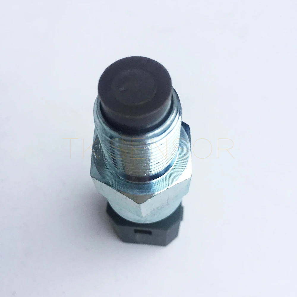 10 PCS 8150500 Sensor, speed / RPM, Odometer Sensor, speed sensor for VOLVO, 24V, 4 PINS
10 PCS 8150500 Sensor, speed / RPM, Odometer Sensor, speed sensor for VOLVO, 24V, 4 PINS