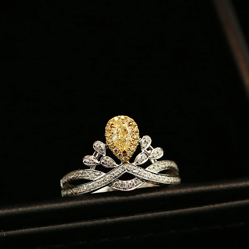 Centre 1ct Pear Yellow Moissanite Ring Side Stones Yellow Tourmaline Solid 18K White Gold 1ctw Fine Gold Jewelry For Women
Centre 1ct Pear Yellow Moissanite Ring Side Stones Yellow Tourmaline Solid 18K White Gold 1ctw Fine Gold Jewelry For Women