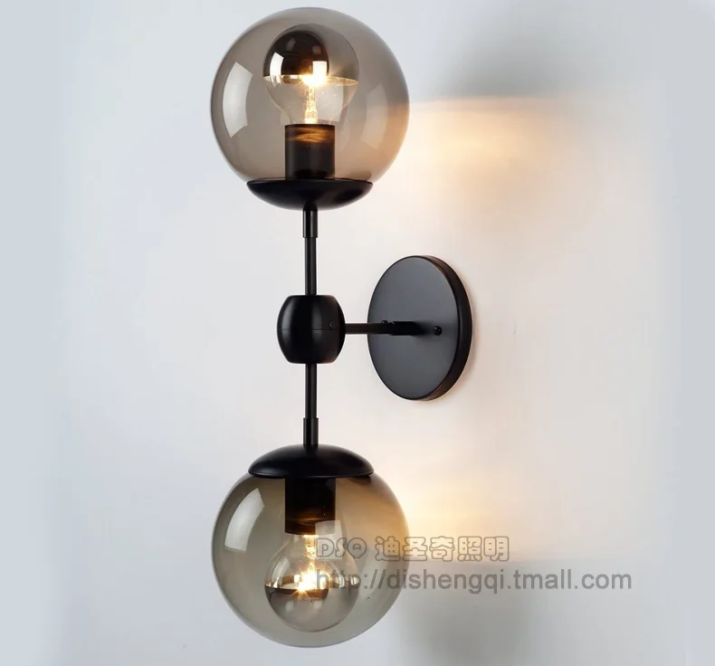 MODO the Beanstalk modern minimalist bedroom bedside lamp wall lamp Nordic aisle wall lamp
MODO the Beanstalk modern minimalist bedroom bedside lamp wall lamp Nordic aisle wall lamp