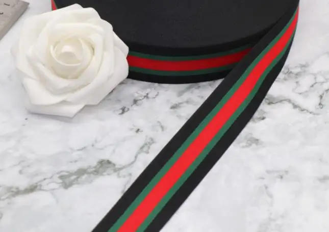New good quality 5yards/lots Woven Jacquard Ribbon width 4cm green and red black background handmade sewing accessories
New good quality 5yards/lots Woven Jacquard Ribbon width 4cm green and red black background handmade sewing accessories