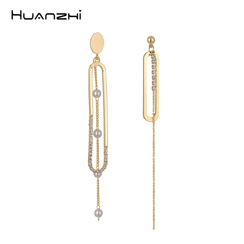HUANZHI 2019 New Korean Design Exquisite Crystal Rhinestone Pearl Gold Chain Long Stud Earrings for Women Party Gift
HUANZHI 2019 New Korean Design Exquisite Crystal Rhinestone Pearl Gold Chain Long Stud Earrings for Women Party Gift