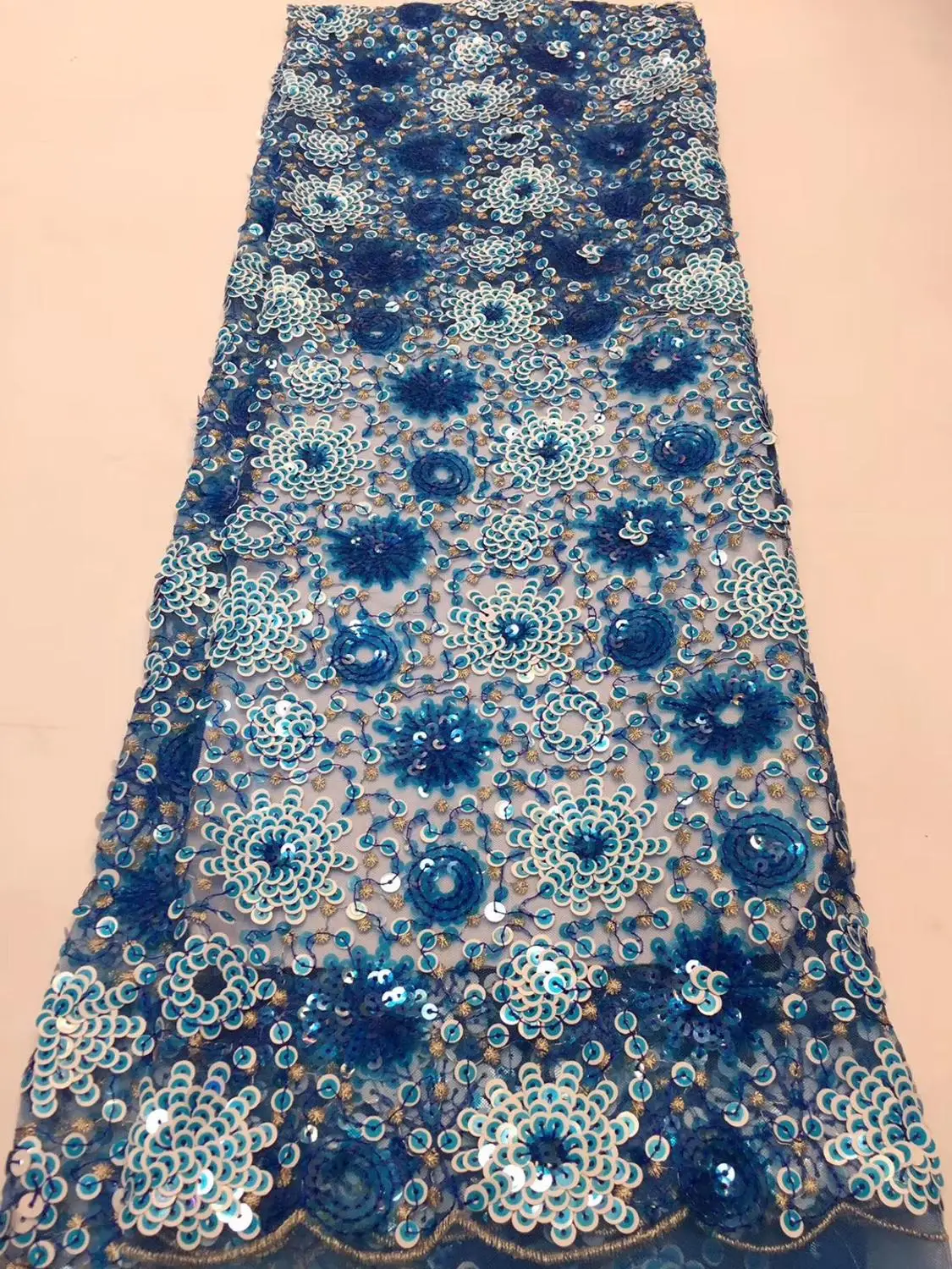 French lace fabric 5yds/pce two color sequins mesh fabrics women gorgeous luxury party event bright dresses 2019 new design
French lace fabric 5yds/pce two color sequins mesh fabrics women gorgeous luxury party event bright dresses 2019 new design