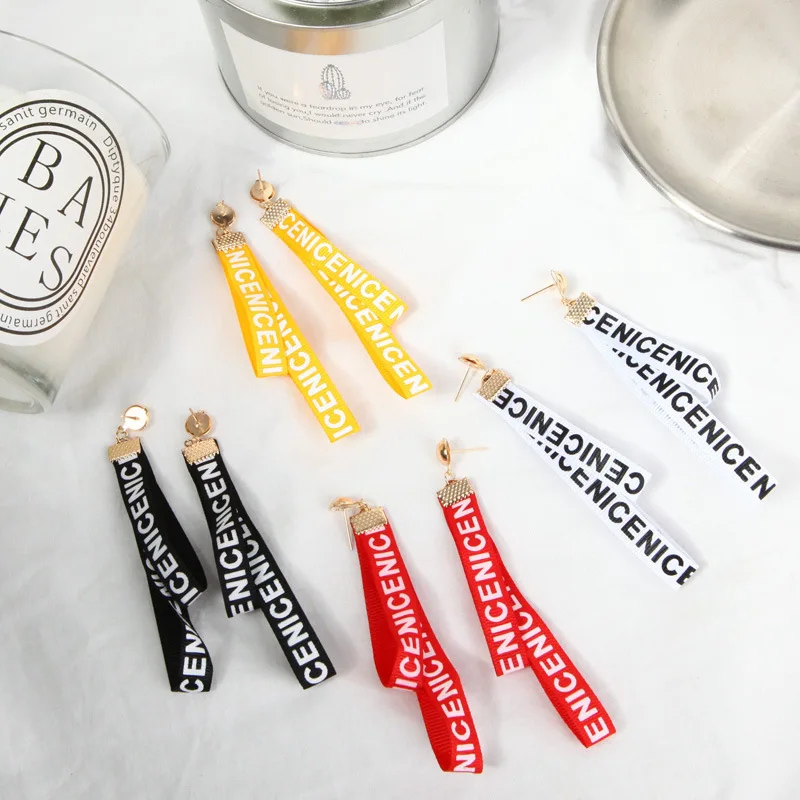 UFOORO stud earrings temperament women Creative fantasy long 9cm ribbon Sports style girl Earrings gift dropshipping
UFOORO stud earrings temperament women Creative fantasy long 9cm ribbon Sports style girl Earrings gift dropshipping