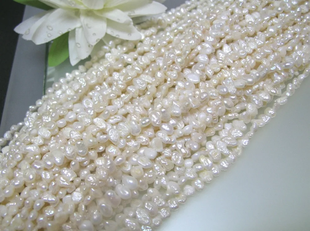 2 strands vintage freshwater biwa pearl white side drilled flat oval 3-4mm loose pearls
2 strands vintage freshwater biwa pearl white side drilled flat oval 3-4mm loose pearls