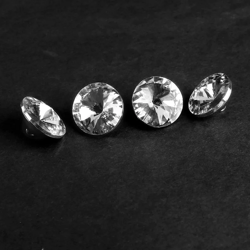 100pcs 25MM Clear Faceted Glass Crystal Diamante Rhinestone Silver Buttons BDF99
100pcs 25MM Clear Faceted Glass Crystal Diamante Rhinestone Silver Buttons BDF99