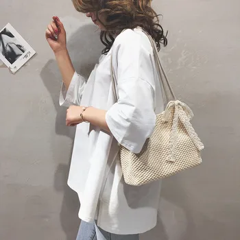 Women Handbag Summer Beach Bag Rattan Woven Handmade Knitted Straw Large Capacity Totes Bownot Women Shoulder Bag Bohemia New
Women Handbag Summer Beach Bag Rattan Woven Handmade Knitted Straw Large Capacity Totes Bownot Women Shoulder Bag Bohemia New