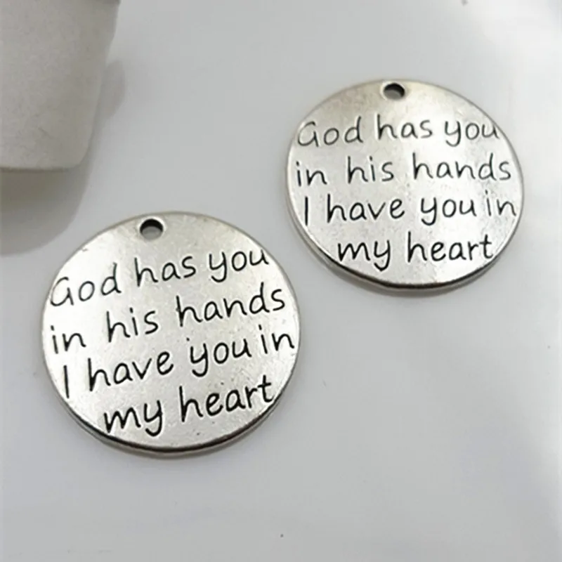 50pcs/lot 23mm Metal Charms God has you in his hands l have you in Massage Alphabet Round Bedels
50pcs/lot 23mm Metal Charms God has you in his hands l have you in Massage Alphabet Round Bedels