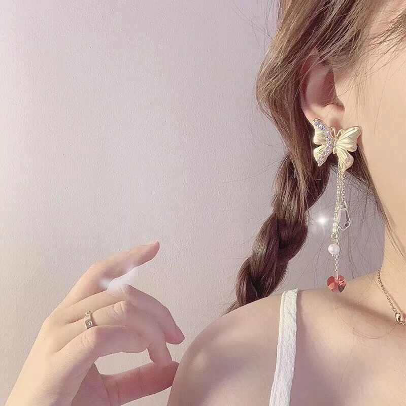 Korean New Metal Shiny Rhinestone Butterfly Earrings Long Red Crystal Love Heart Pearl Tassel Dangle Oorbellen For Women Gift
Korean New Metal Shiny Rhinestone Butterfly Earrings Long Red Crystal Love Heart Pearl Tassel Dangle Oorbellen For Women Gift