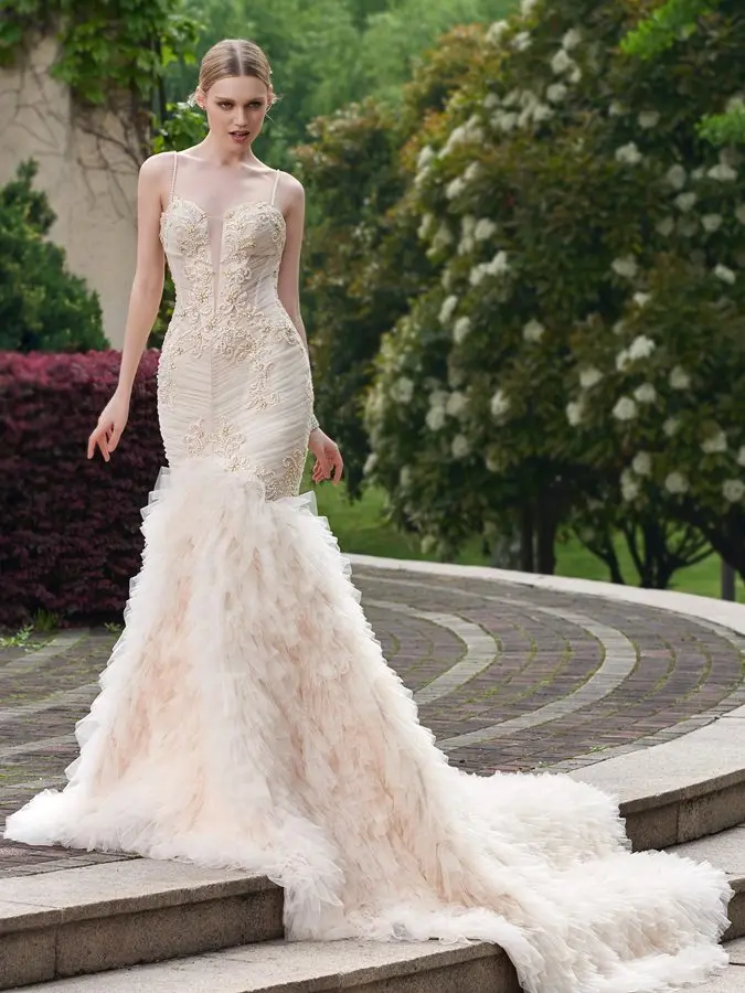 2020 Luxury Spaghetti Straps Beaded Mermaid Wedding Dress Backless Tiered Wedding Dresses robe de mariage Customed Made
2020 Luxury Spaghetti Straps Beaded Mermaid Wedding Dress Backless Tiered Wedding Dresses robe de mariage Customed Made