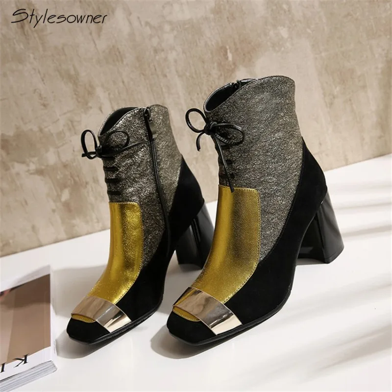 Stylesowner Luxury Gold Bling 2018 Newest Winter Warm Ankle Boot Gold Buckle Mixed Color Real Leather Women Boots Plush Shoes
Stylesowner Luxury Gold Bling 2018 Newest Winter Warm Ankle Boot Gold Buckle Mixed Color Real Leather Women Boots Plush Shoes