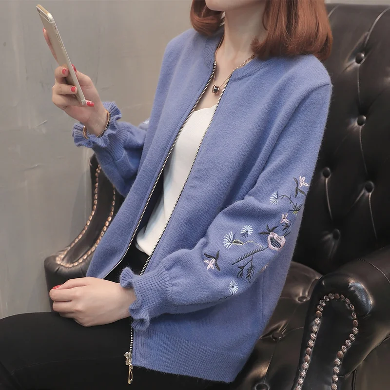 Autumn Women Sweaters O-neck Long-sleeved Loose Tops Clothing Knitted Jumpers Baseball Uniform Embroidered Cardigan Coats 2018
Autumn Women Sweaters O-neck Long-sleeved Loose Tops Clothing Knitted Jumpers Baseball Uniform Embroidered Cardigan Coats 2018