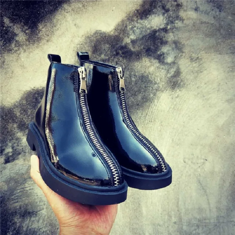 Kjstyrka Korean Style Thick Heel Black Patent Leather Autumn Women Ankle Boots Front Zipper Ladies Flat Heel Slip On Footwear
Kjstyrka Korean Style Thick Heel Black Patent Leather Autumn Women Ankle Boots Front Zipper Ladies Flat Heel Slip On Footwear