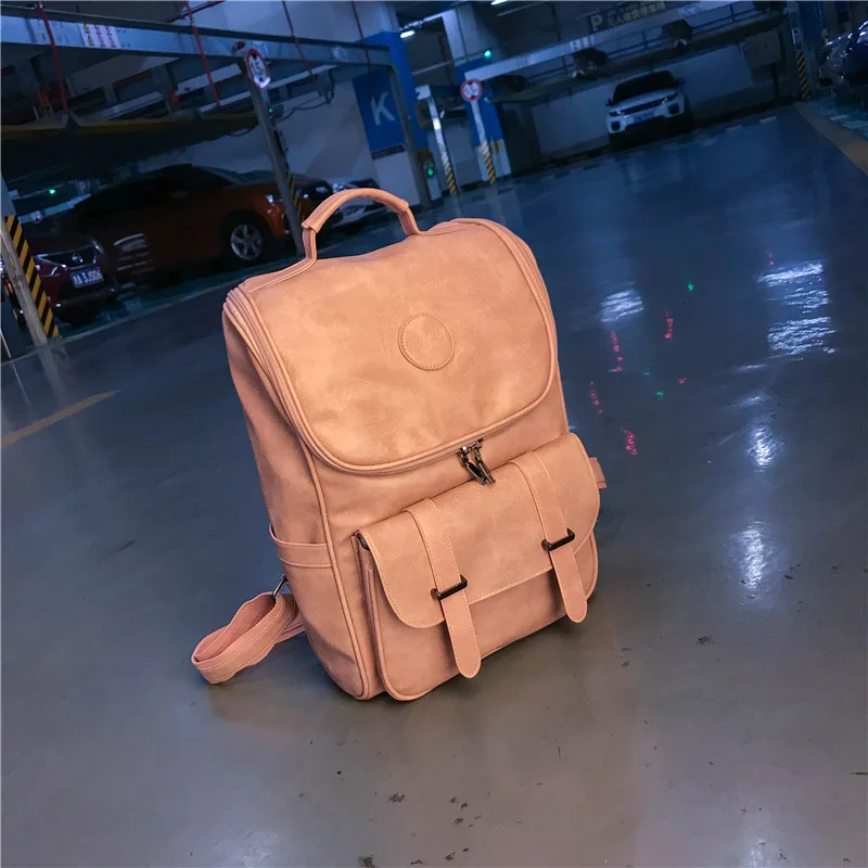 High-quality retro backpack, large-capacity travel backpack, men and women's double bag, fashionable retro style
High-quality retro backpack, large-capacity travel backpack, men and women's double bag, fashionable retro style