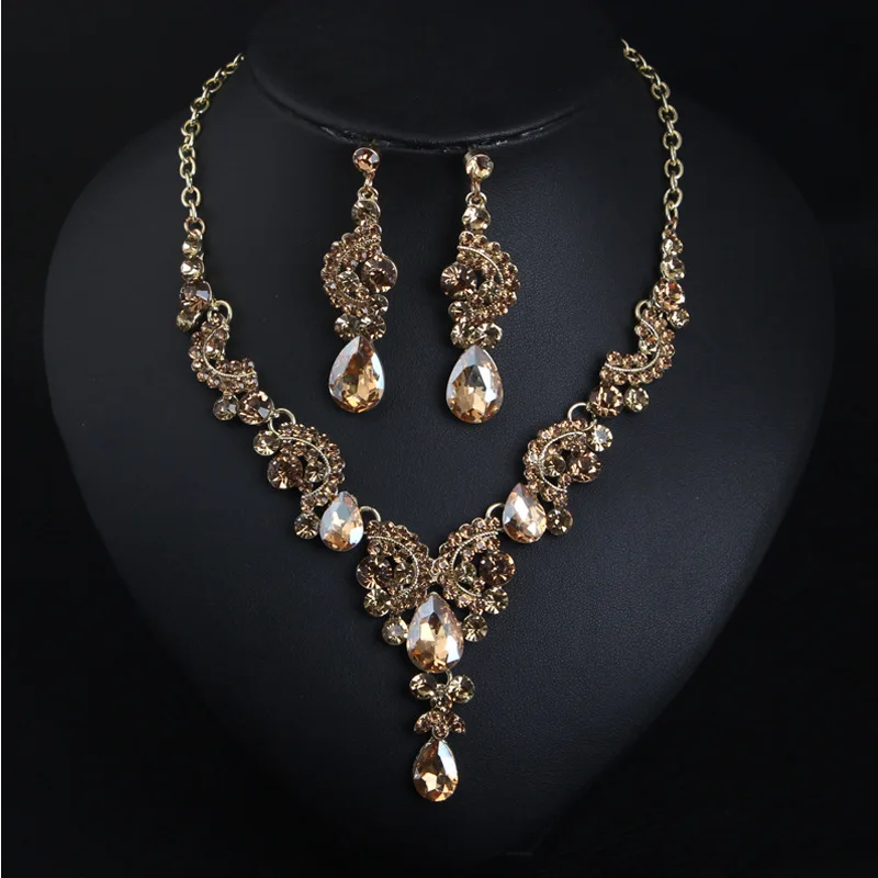 Fine Popular Champagne and Clear Crystal Necklace 2 Color Luxury Party Wedding Set Jewelry Necklace for Graceful Female Dropship
Fine Popular Champagne and Clear Crystal Necklace 2 Color Luxury Party Wedding Set Jewelry Necklace for Graceful Female Dropship