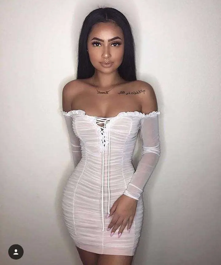 High Quality Black White Hollow Out Long Mesh Sleeve Rayon Bandage Bodycon Celebrity Party Bodycon Summer dress
High Quality Black White Hollow Out Long Mesh Sleeve Rayon Bandage Bodycon Celebrity Party Bodycon Summer dress