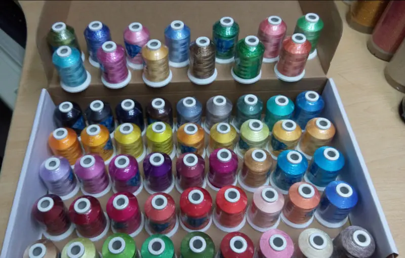 Hot Selling 120D/2 40WT 1000m/cone polyester home machine embroidery thread with 5 glow in the dark thread/kit +Free shipping!!
Hot Selling 120D/2 40WT 1000m/cone polyester home machine embroidery thread with 5 glow in the dark thread/kit +Free shipping!!