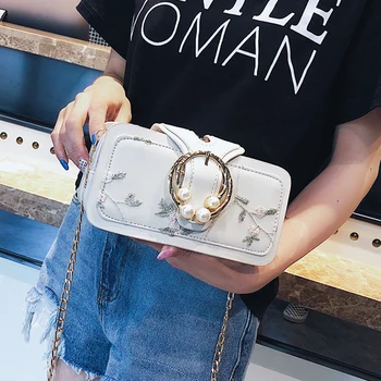 ETAILL Pink White Lace Flower Small Crossbody Bag Pearl Round Hasp Women Small Messenger Chain Shoulder Bag Girls for Women 2018
ETAILL Pink White Lace Flower Small Crossbody Bag Pearl Round Hasp Women Small Messenger Chain Shoulder Bag Girls for Women 2018