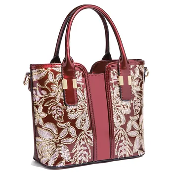 QINRANGUIO Women Bag Patent Leather Women Handbags Fashion Crossbody Bags for Women 2020 New Large Capacity Shoulder Bag Women
QINRANGUIO Women Bag Patent Leather Women Handbags Fashion Crossbody Bags for Women 2020 New Large Capacity Shoulder Bag Women