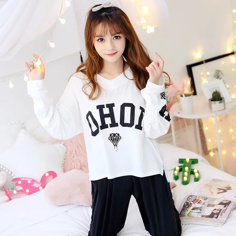2019 new Womens Pajamas Sets 2pcs/set Nightwear cotton Sleepwear Lingerie cartoon pyjamas women summer homewear home clothes
2019 new Womens Pajamas Sets 2pcs/set Nightwear cotton Sleepwear Lingerie cartoon pyjamas women summer homewear home clothes
