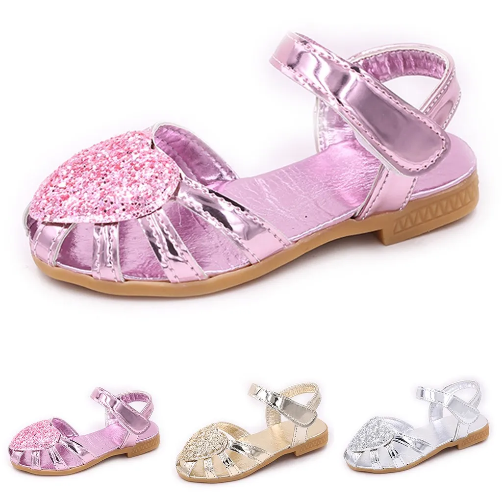 Kids Baby Summer Sandals For Girls Shoes children Rubber Leather Princess Beach Heart Bling Sandals Flat סנדלים בנות L4
Kids Baby Summer Sandals For Girls Shoes children Rubber Leather Princess Beach Heart Bling Sandals Flat סנדלים בנות L4