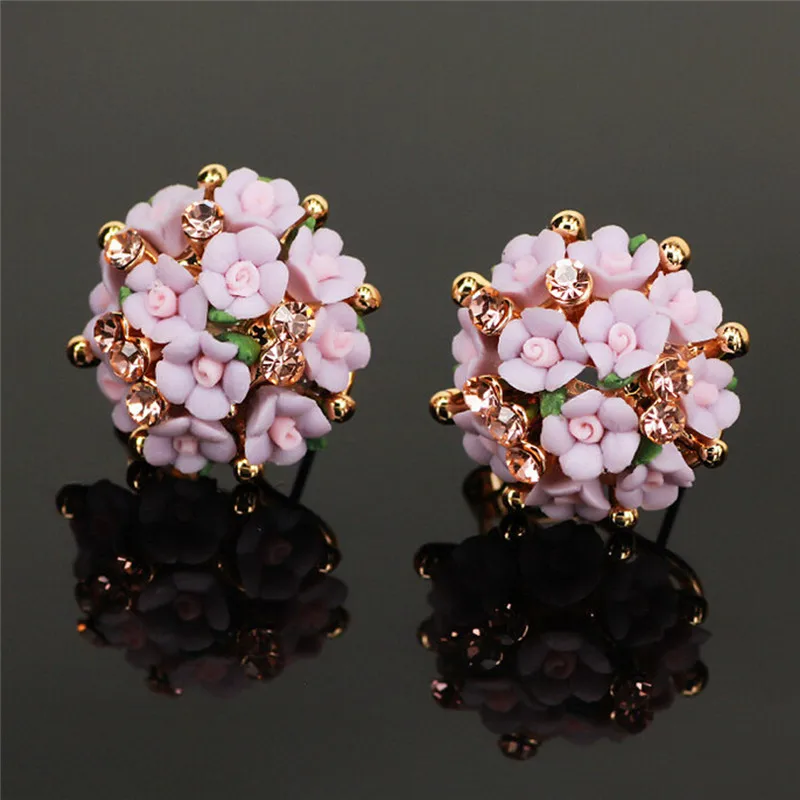 Bohemian Pink Clay&Rhinestone Flower Round Ear Stud Earrings For Women Fashion Summer Spherical Earrings Jewelry 450128
Bohemian Pink Clay&Rhinestone Flower Round Ear Stud Earrings For Women Fashion Summer Spherical Earrings Jewelry 450128