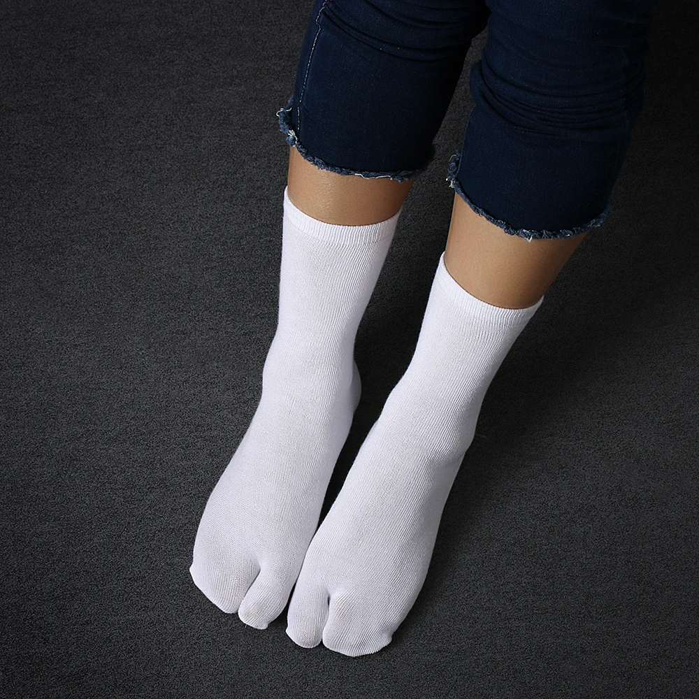 1 Pair 2017 Fashion Unisex Women Men Japanese Kimono Flip Flop Sandal Split Two Toe Tabi Ninja Geta Socks Warm
1 Pair 2017 Fashion Unisex Women Men Japanese Kimono Flip Flop Sandal Split Two Toe Tabi Ninja Geta Socks Warm