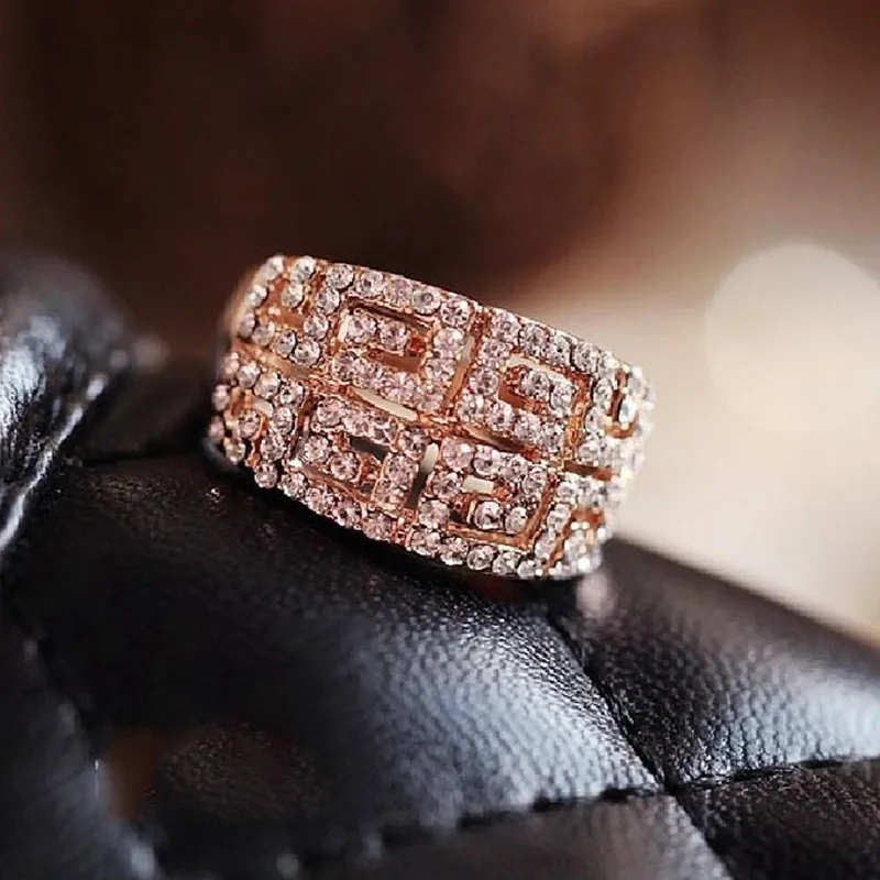 Shine Brand Finger Rings For Women Men Fashion Rhinestone Gold Rings 2016 New Arrive Hot Jewelry #RI044
Shine Brand Finger Rings For Women Men Fashion Rhinestone Gold Rings 2016 New Arrive Hot Jewelry #RI044
