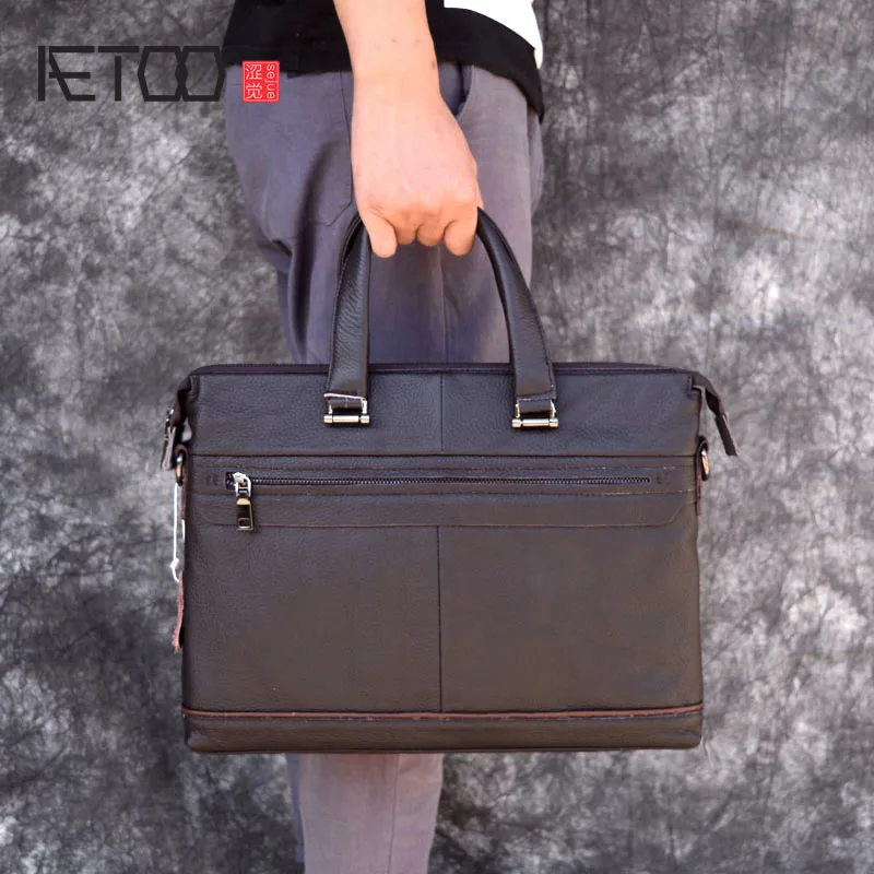 AETOO New retro handbag men's first layer leather matte lychee computer briefcase husband gift
AETOO New retro handbag men's first layer leather matte lychee computer briefcase husband gift