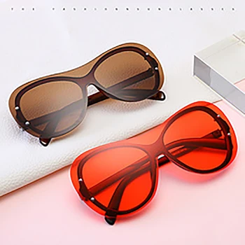 SUPERHOT luxury retro sunglasses fashion women's / men's sunglasses large round glasses glasses cat eye gradient lens 
SUPERHOT luxury retro sunglasses fashion women's / men's sunglasses large round glasses glasses cat eye gradient lens