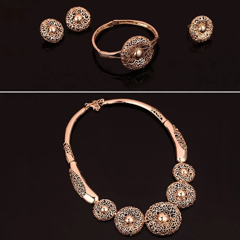 4PCS Jewelry Sets Crystal Necklace Earrings Bracelet Ring Rose Gold Jewelry For Women Elegant for Ladies
4PCS Jewelry Sets Crystal Necklace Earrings Bracelet Ring Rose Gold Jewelry For Women Elegant for Ladies