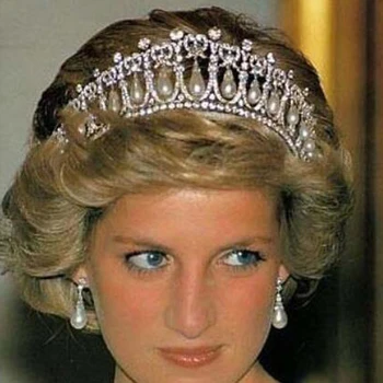 Vintage Silver Color Queen Princess Diana Crown Crystal And Pearl Diadem For Bridal Hair Accessories Bride Tiara Headband
Vintage Silver Color Queen Princess Diana Crown Crystal And Pearl Diadem For Bridal Hair Accessories Bride Tiara Headband