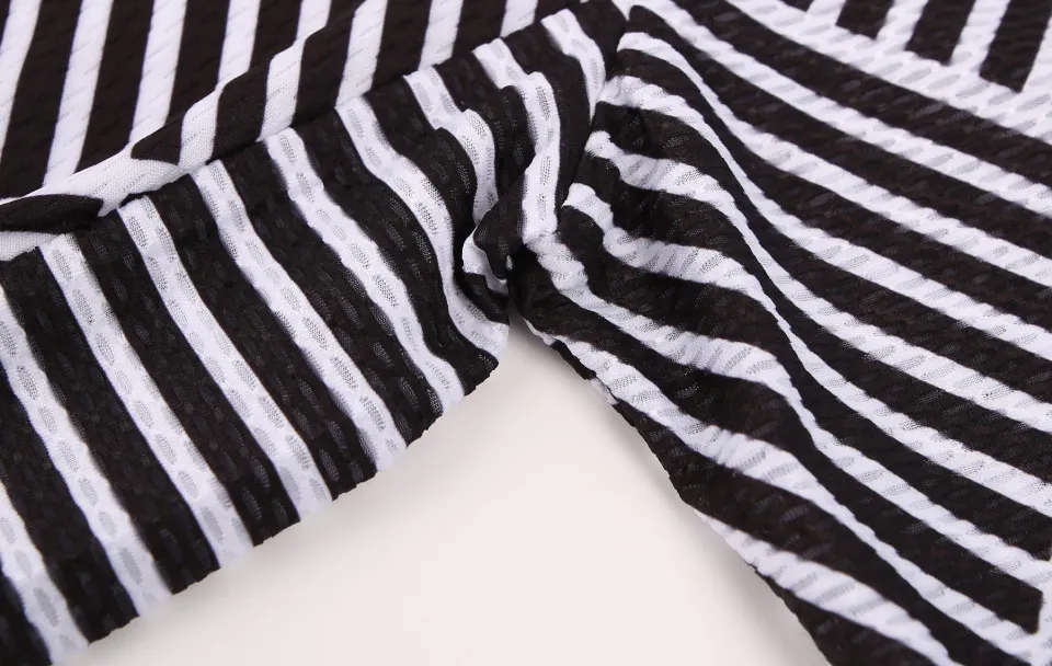 SLEEVE-Jacquard-weave-fabric-on-sleeves