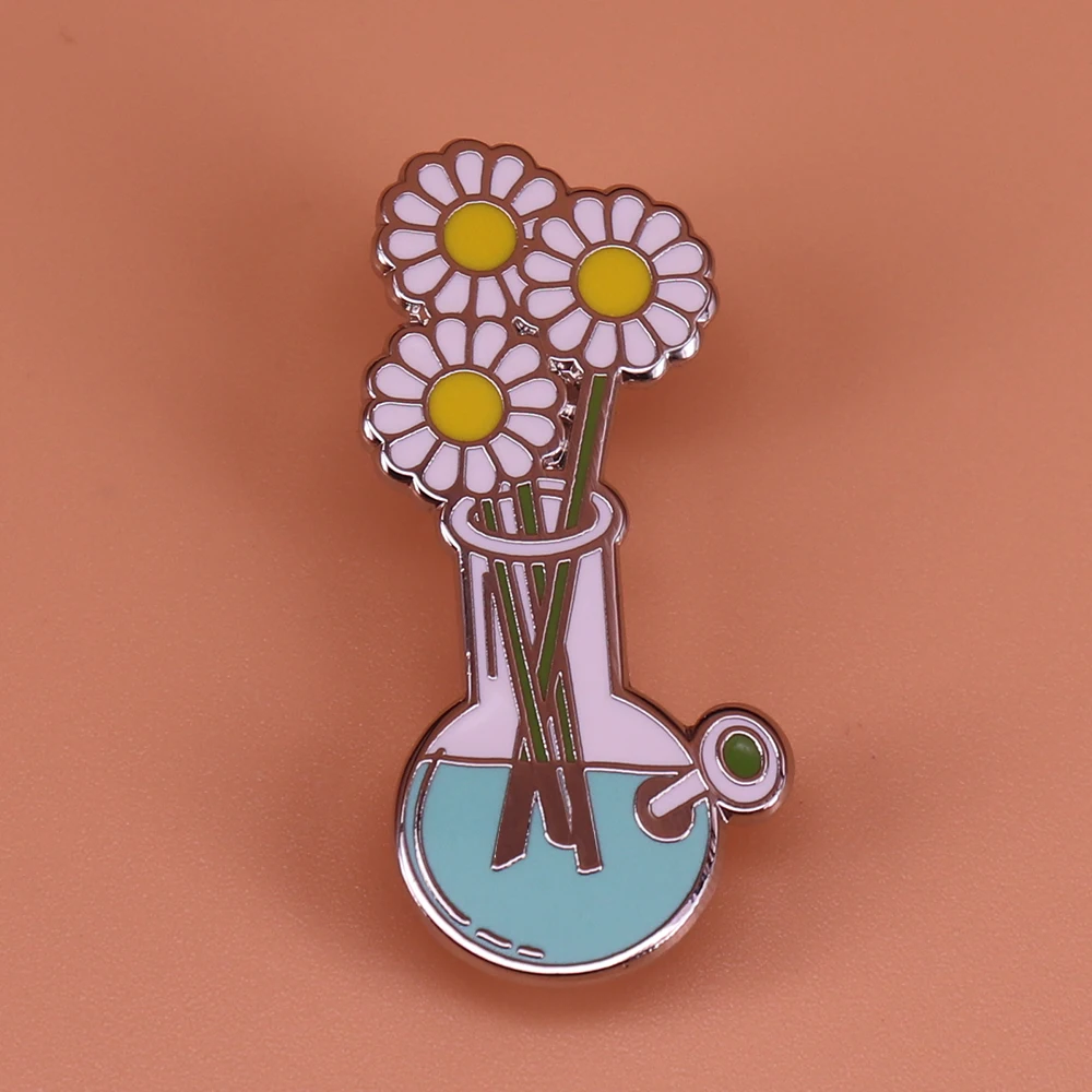 Daisy in the bottle enamel pin flower art brooch Chemical experimental jewelry science badge women girls gift literary
Daisy in the bottle enamel pin flower art brooch Chemical experimental jewelry science badge women girls gift literary