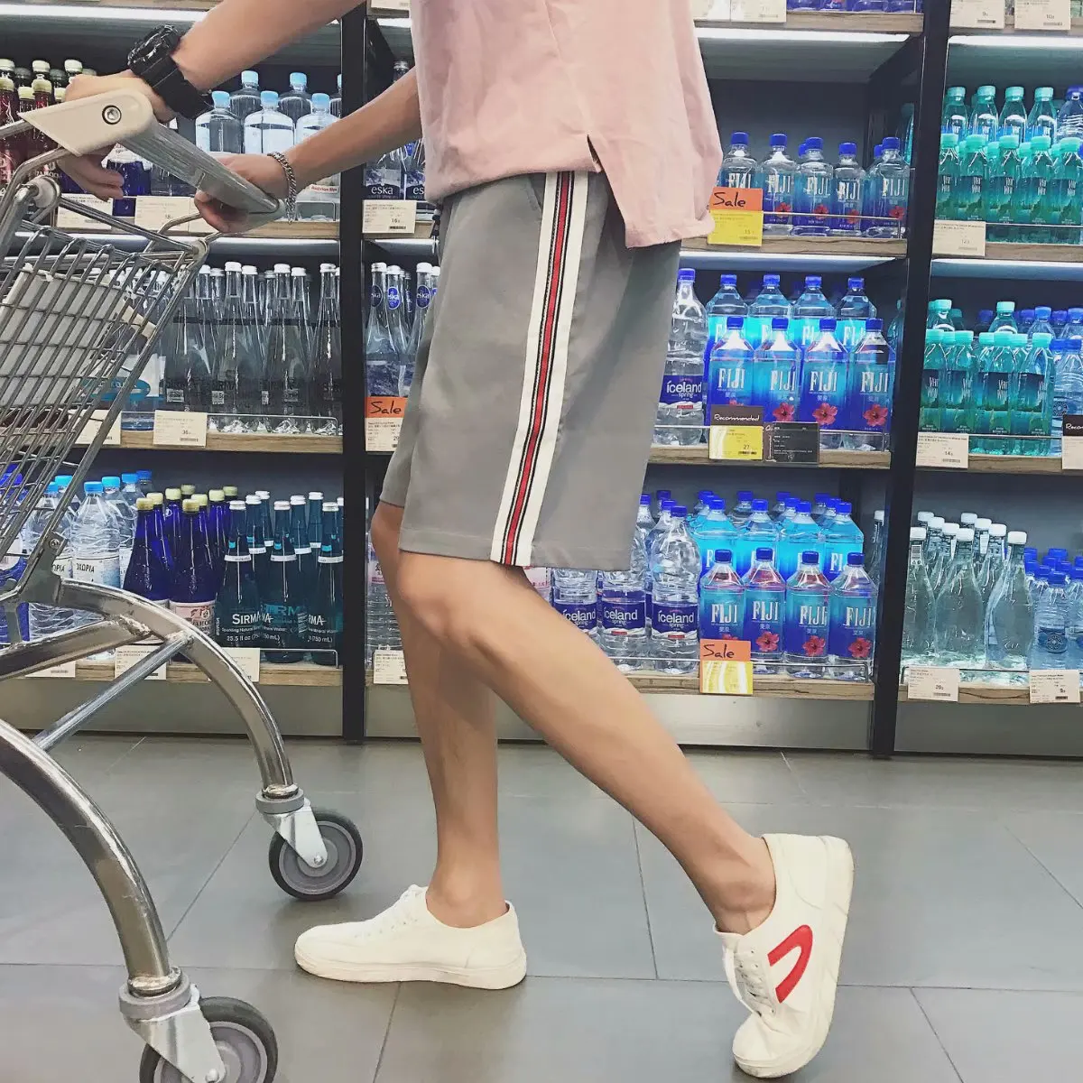Summer 2019 new five-minute trousers men's casual trousers 5-minute shorts men's sports loose beach straight trousers
Summer 2019 new five-minute trousers men's casual trousers 5-minute shorts men's sports loose beach straight trousers