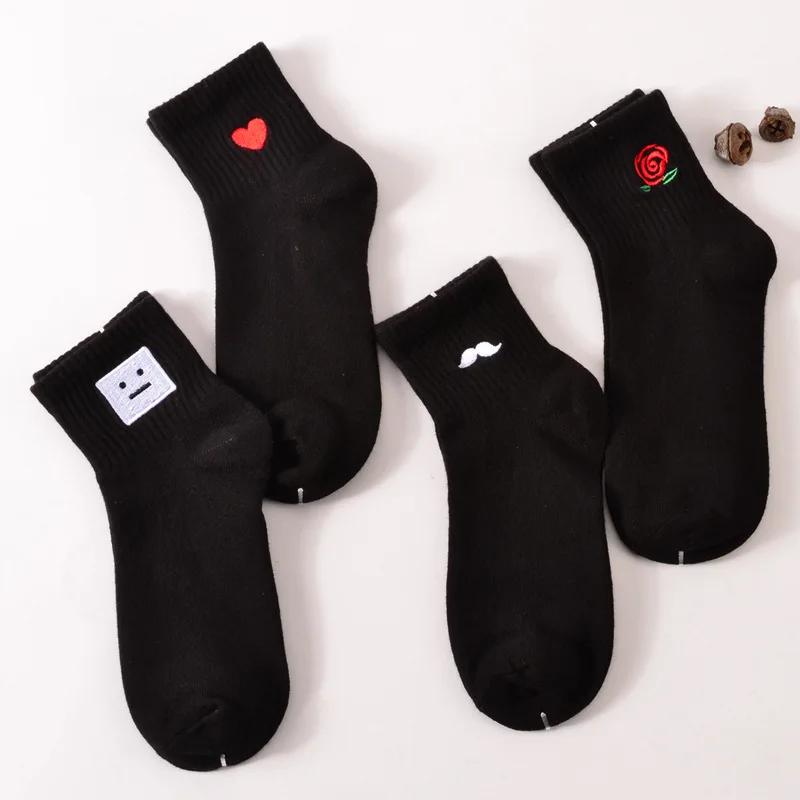 Summer Spring Korean Harajuku Funny Cartoon Short Sock Novelty Women Rose Heart Embroidery Cotton Female Ankle Socks Meias
Summer Spring Korean Harajuku Funny Cartoon Short Sock Novelty Women Rose Heart Embroidery Cotton Female Ankle Socks Meias