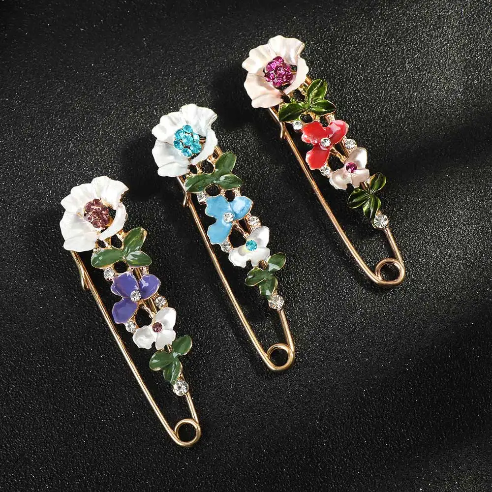 2017 Large Vintage Female Pins and Brooches for Women Collar Lapel Pins Badge Flower Rhinestone Brooch Jewelry
2017 Large Vintage Female Pins and Brooches for Women Collar Lapel Pins Badge Flower Rhinestone Brooch Jewelry