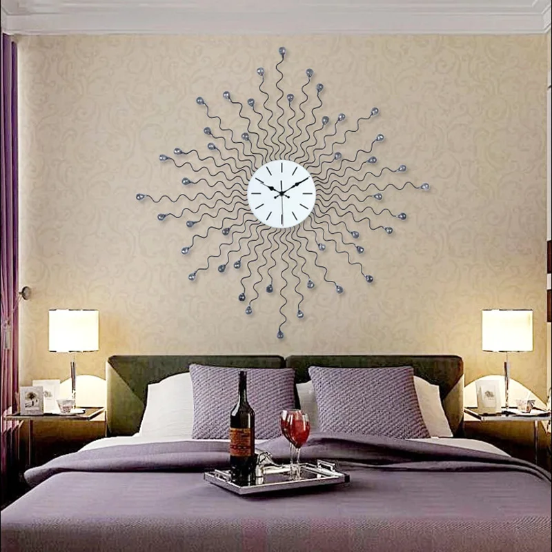 Creative Handmade Metal Crystal Fashion Clock Modern Tea Room Luxurious Decoration Crafts Needle Quartz Large Wall Clocks Gifts
Creative Handmade Metal Crystal Fashion Clock Modern Tea Room Luxurious Decoration Crafts Needle Quartz Large Wall Clocks Gifts