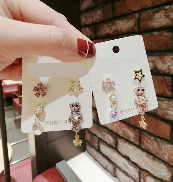 Cartoon Cute Panda Bear Earrings Set For Girls Lovely Pink Crystal Animal Stud earrings women Fashion Jewelry Gift 2 pairs/set
Cartoon Cute Panda Bear Earrings Set For Girls Lovely Pink Crystal Animal Stud earrings women Fashion Jewelry Gift 2 pairs/set