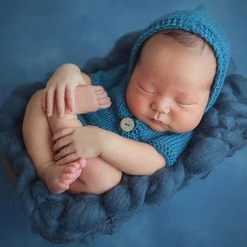 Handmade Wool Knitted Unisex Newborn Baby Warm Breathable Jumpsuit for Photo Prop Daily Wear Handmade Knitting Soft
Handmade Wool Knitted Unisex Newborn Baby Warm Breathable Jumpsuit for Photo Prop Daily Wear Handmade Knitting Soft